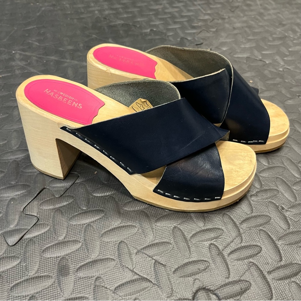 1391 Swedish Hasbeens Annette Clog Sandals 38/8.